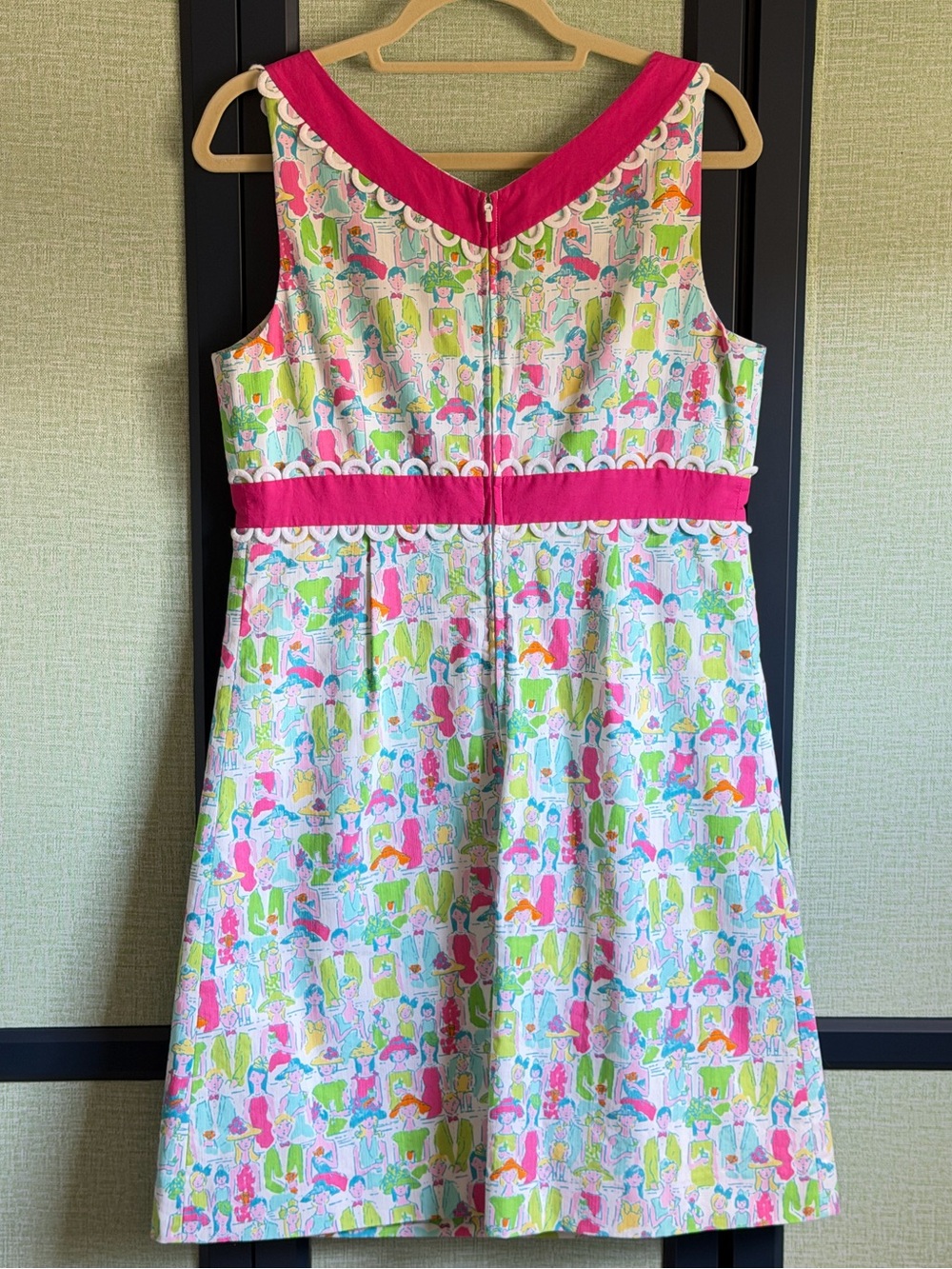 Lilly Pulitzer Originals Del Mar Shift Dress in LE Giddy Up Derby Print, Size 10 - Picture 4 of 13